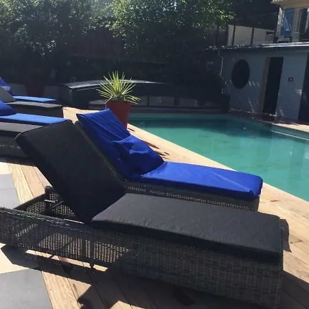 Terrasse Et Piscine 公寓